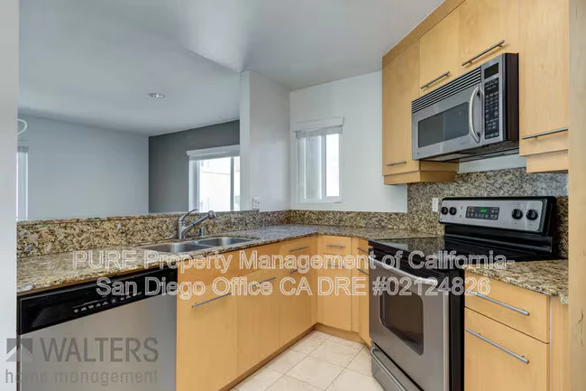 7405 Charmant Dr San Diego, CA 92122