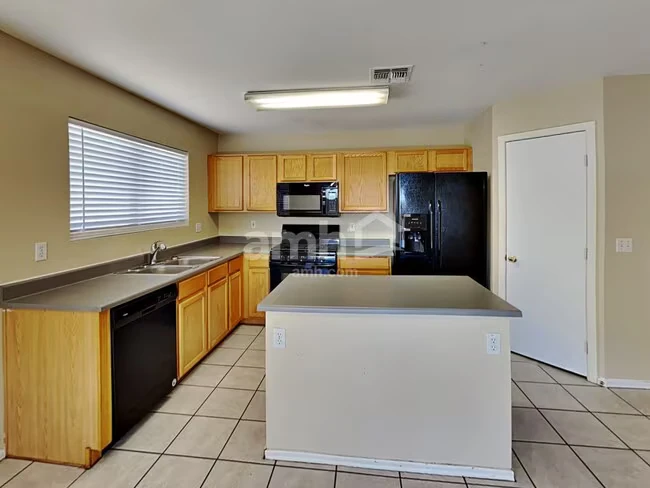 2256 E Hazeltine Way Chandler, AZ 85249 photo 3