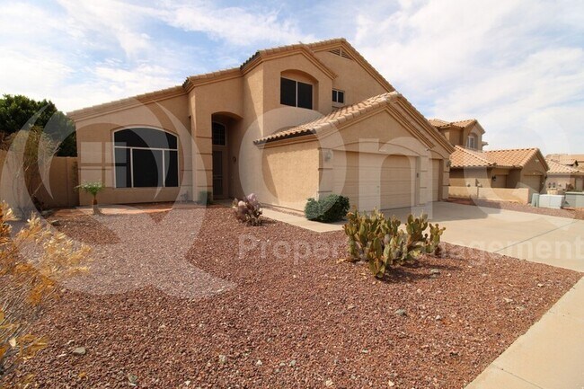 1715 W Cathedral Rock Dr Phoenix, AZ 85045 photo 2