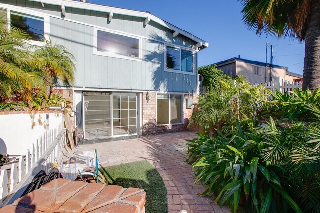 209 Melrose Ave Encinitas, CA 92024