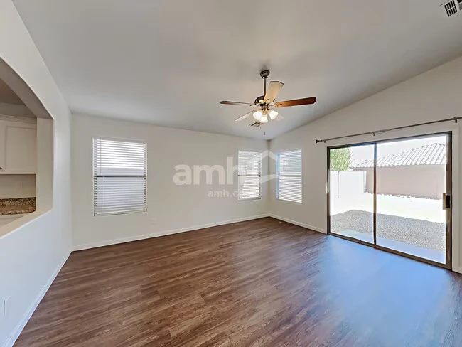 17211 W Watkins St Goodyear, AZ 85338 photo 4