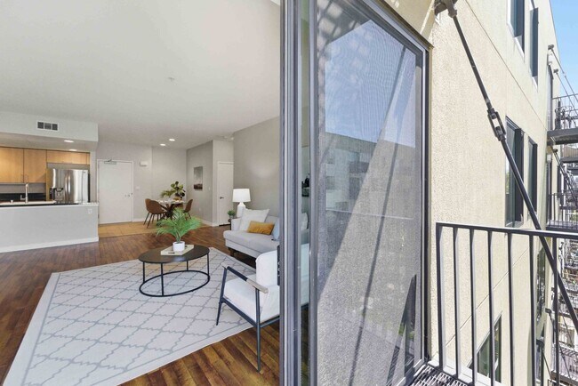 88 Bush St San Jose, CA 95126 photo 3
