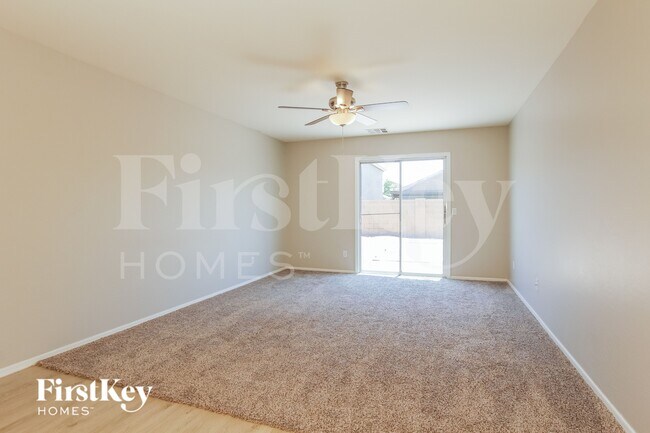 11597 W Vogel Ave Youngtown, AZ 85363 photo 4