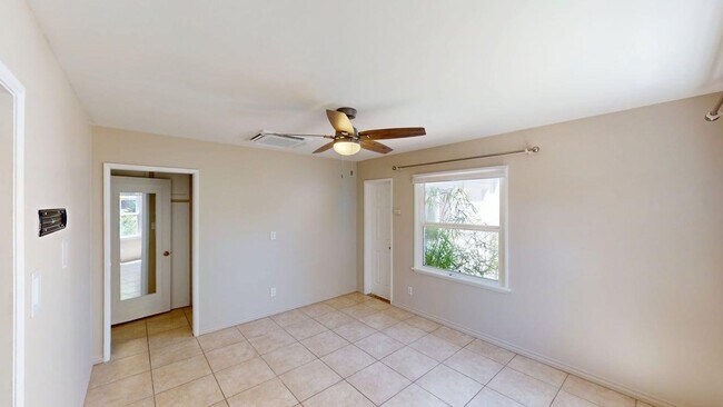 361 G Ave Coronado, CA 92118 photo 5
