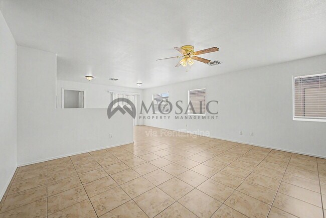 1004 E Cowboy Cove Trail San Tan Valley, AZ 85143 photo 5