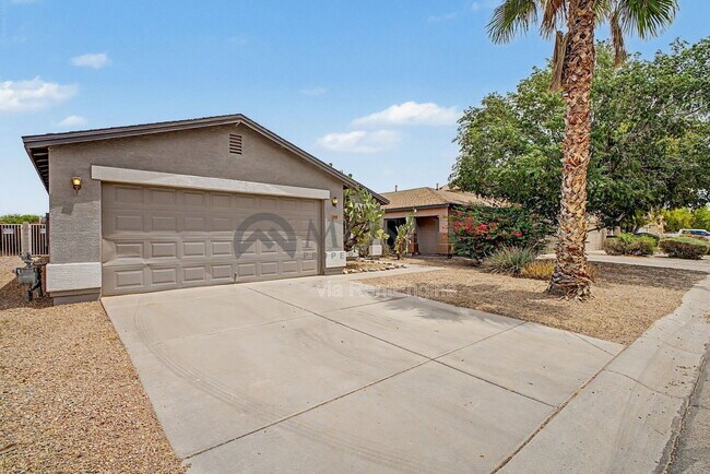 1004 E Cowboy Cove Trail San Tan Valley, AZ 85143 photo 2