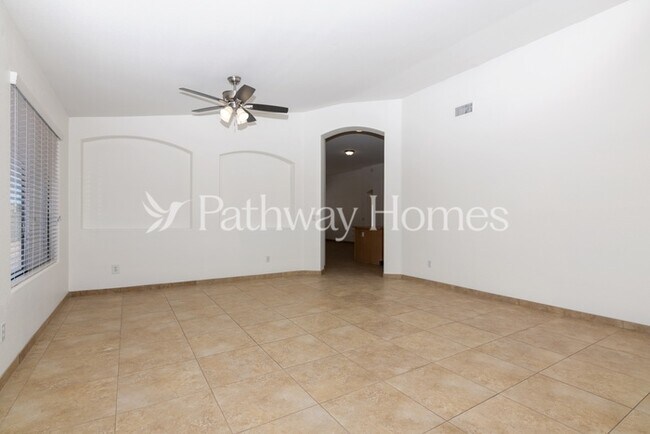 520 W Musket Pl Chandler, AZ 85286 photo 4