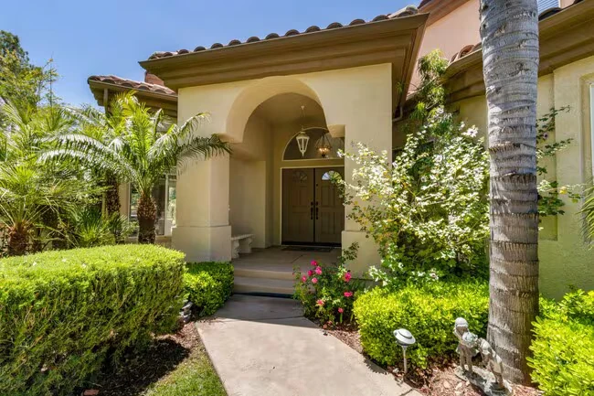 32579 Valentino Way Temecula, CA 92592 photo 2