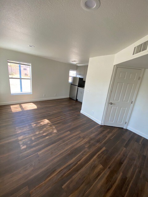 317 N 17th Dr Phoenix, AZ 85007
