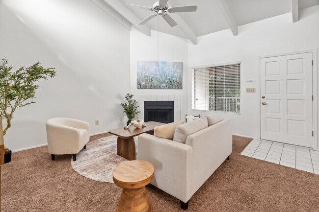 1017 E Maryland Ave Phoenix, AZ 85014 photo 3