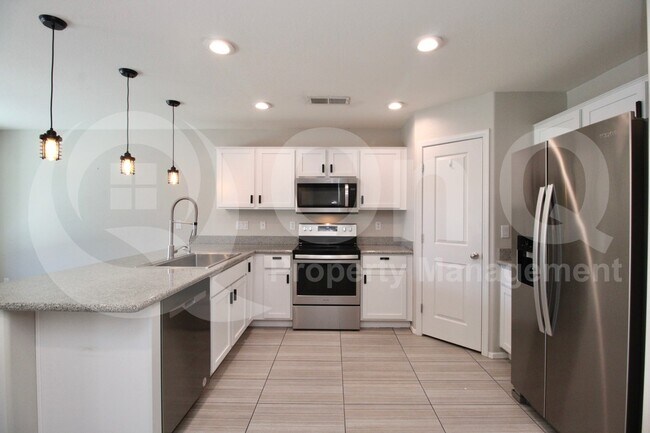1877 W Overland St Apache Junction, AZ 85120 photo 4