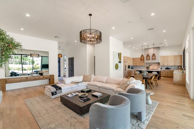 7566 E Sundown Ct Scottsdale, AZ 85250 photo 3
