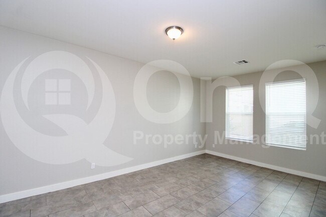 3000 N 37th St Phoenix, AZ 85018 photo 3