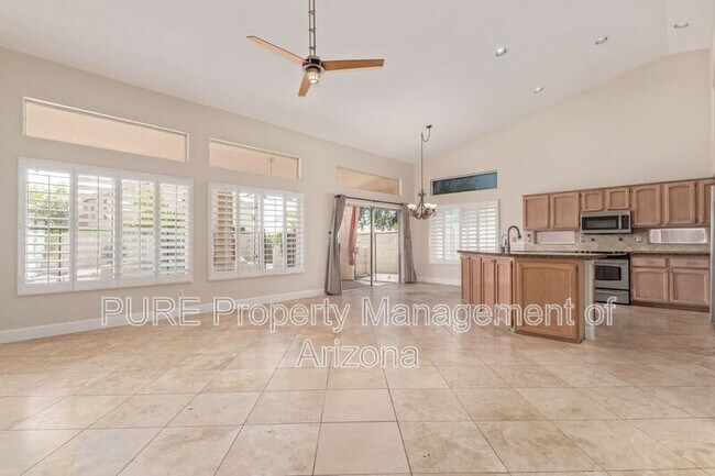 4623 E Rocky Slope Dr Phoenix, AZ 85044 photo 4