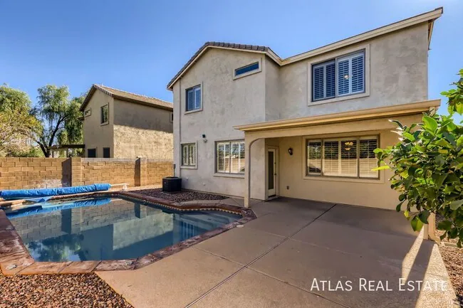 17456 W Mauna Loa Ln Surprise, AZ 85388 photo 2