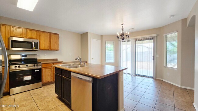 25805 W Dunlap Rd Buckeye, AZ 85326 photo 5