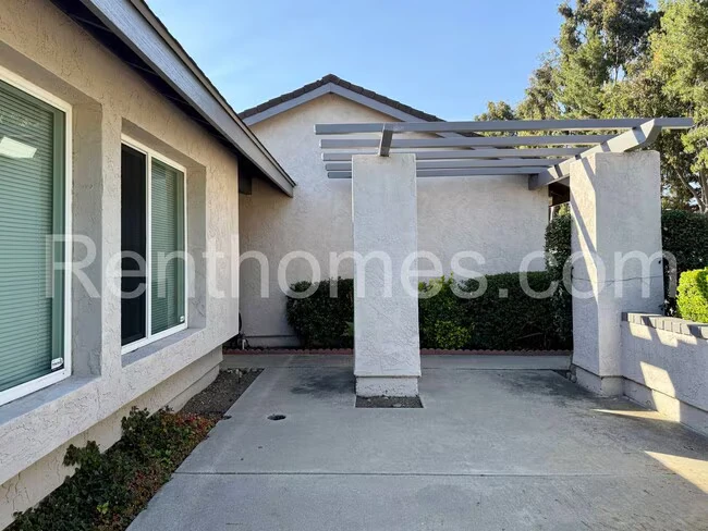 1160 Via Camellia San Marcos, CA 92069 photo 2