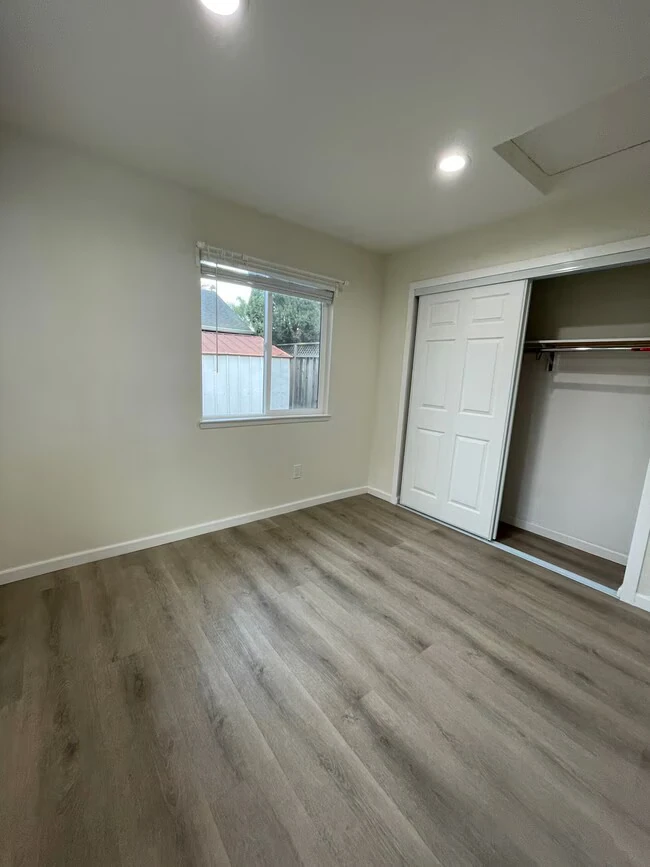 566 N 2nd St San Jose, CA 95112 photo 3
