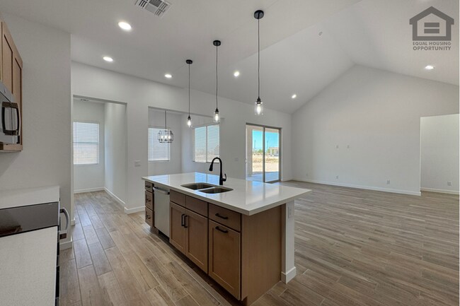 18146 W Morning Vista Ln Surprise, AZ 85387 photo 5