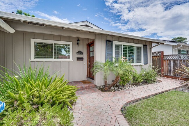 3228 Woodmont Dr San Jose, CA 95118 photo 2