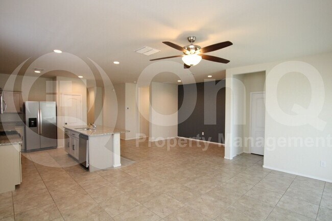 30929 W Weldon Ave Buckeye, AZ 85396 photo 3