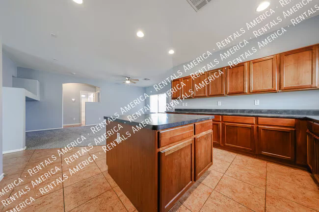 18166 N Jameson Dr Maricopa, AZ 85138 photo 5