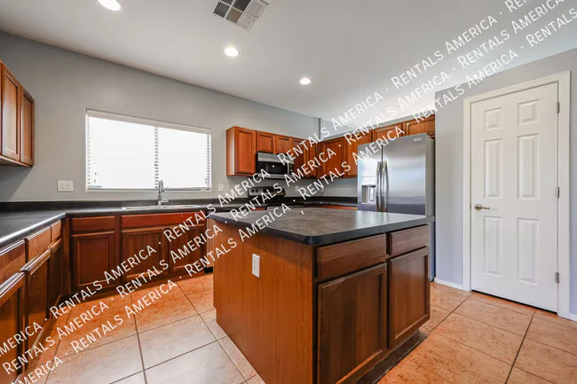 18166 N Jameson Dr Maricopa, AZ 85138 photo 3