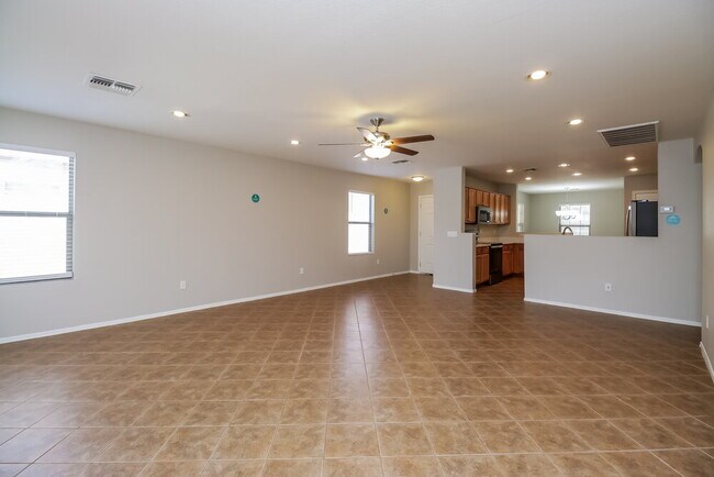 3129 W Dancer Ln San Tan Valley, AZ 85142 photo 4