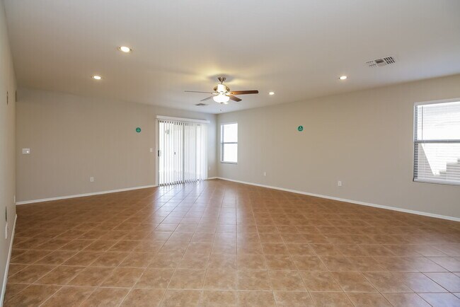 3129 W Dancer Ln San Tan Valley, AZ 85142 photo 3
