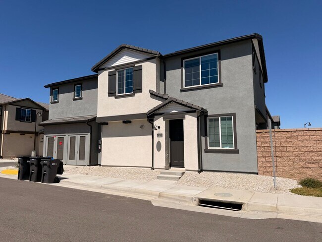 29388 Oceanside Dr Winchester, CA 92596