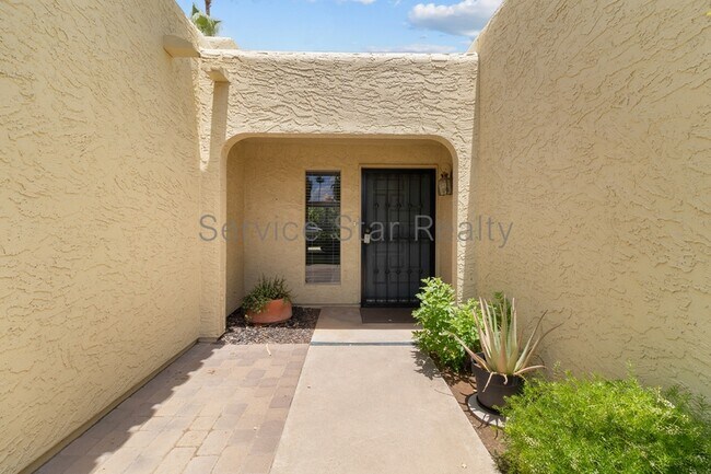 7320 E Rose Ln Scottsdale, AZ 85250 photo 3