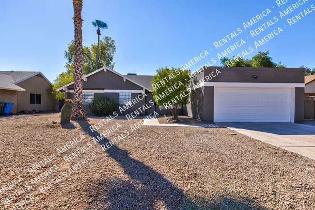 819 West Ross Avenue, Phoenix, AZ 85027 photo 2