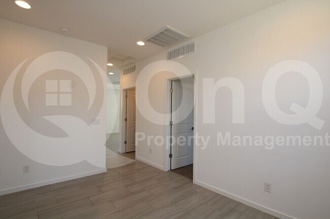 17967 W Pierson St Goodyear, AZ 85395 photo 5