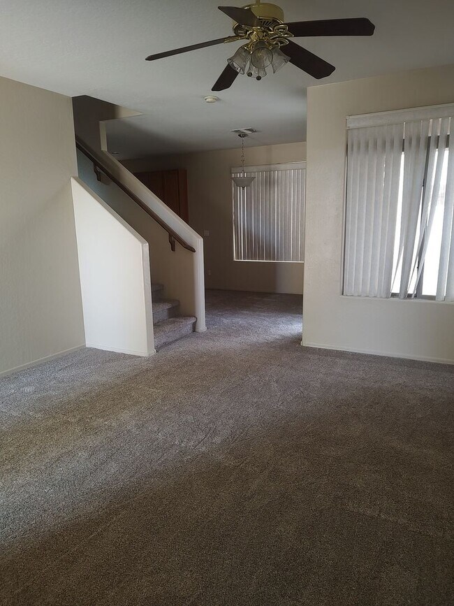 1222 S Soho Ln Chandler, AZ 85286 photo 2