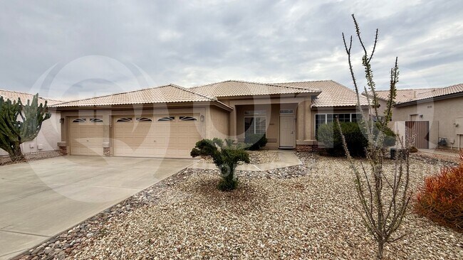 10828 W Utopia Rd Sun City, AZ 85373 photo 2