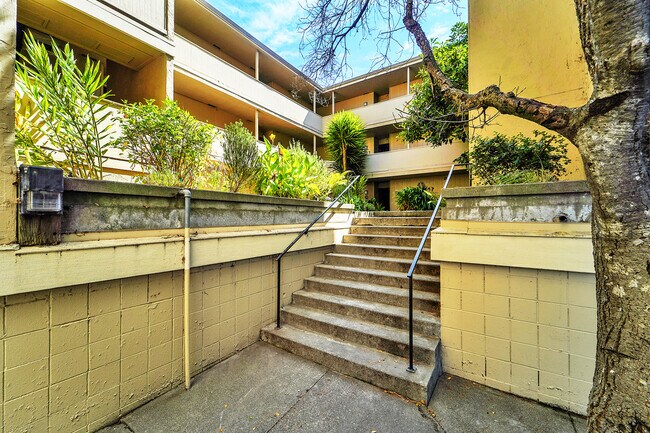 1453 Neotomas Ave Santa Rosa, CA 95405 photo 5