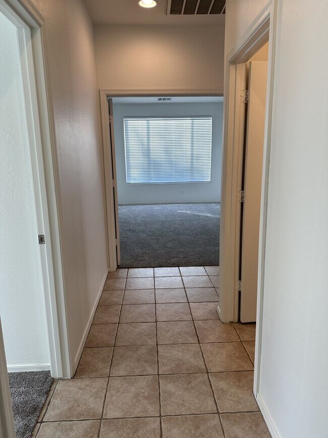 21727 E Camina Plata Queen Creek, AZ 85142 photo 5