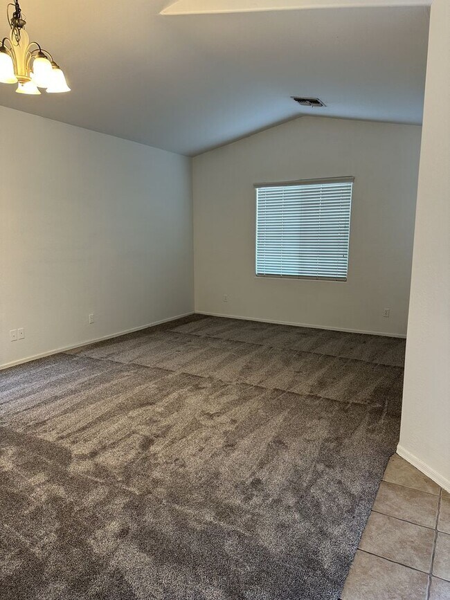 21727 E Camina Plata Queen Creek, AZ 85142 photo 2