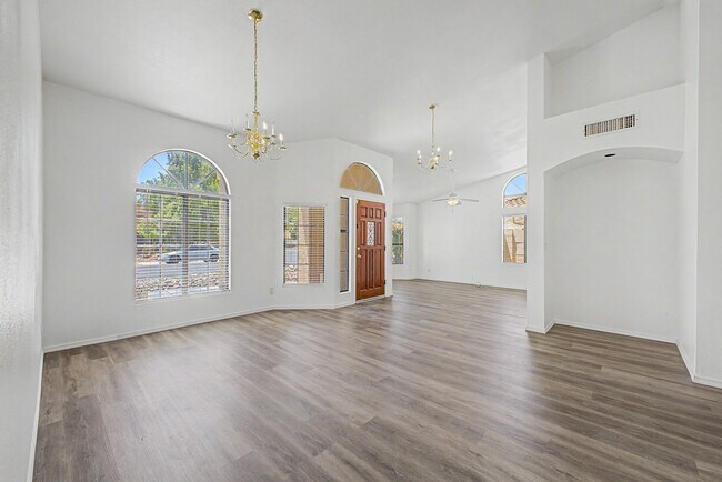 3103 N Meadow Ln Avondale, AZ 85392 photo 5