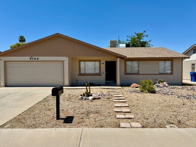 3144 W Villa Maria Dr Phoenix, AZ 85053 photo 5