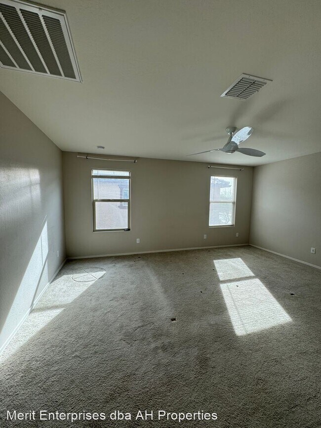 16623 W Sierra St Surprise, AZ 85388 photo 5