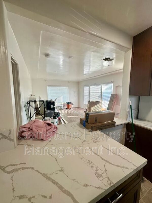 5017 College Ave San Diego, CA 92115 photo 3