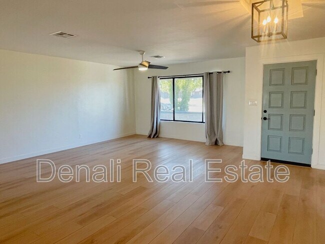 1211 S Barkley Mesa, AZ 85204 photo 4
