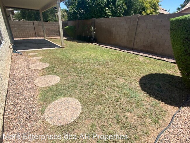 3281 W Ross Dr Chandler, AZ 85226 photo 2