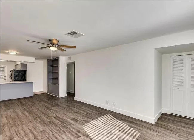 8444 E Coronado Rd Scottsdale, AZ 85257 photo 3