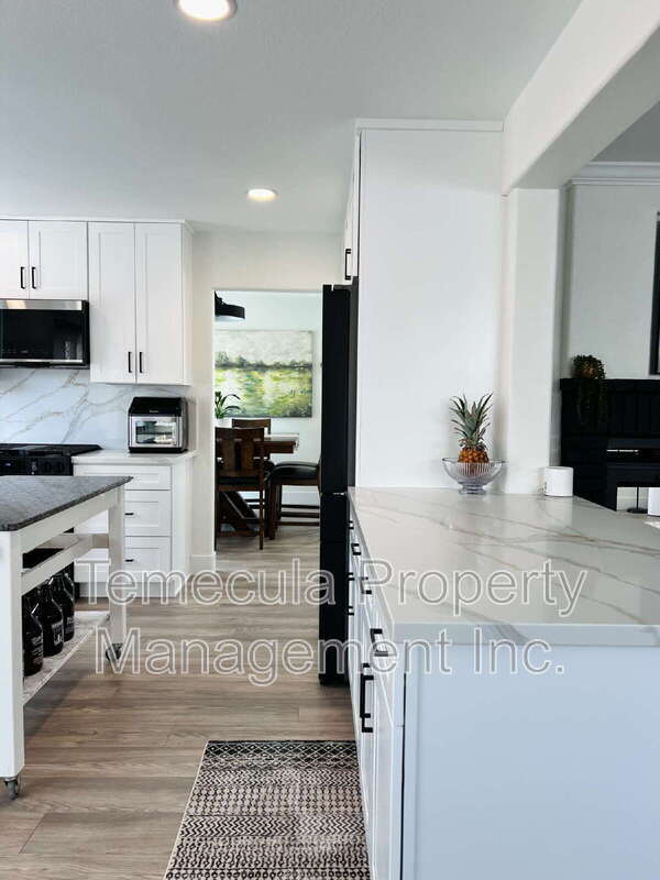 40536 New Town Dr Temecula, CA 92591 photo 5