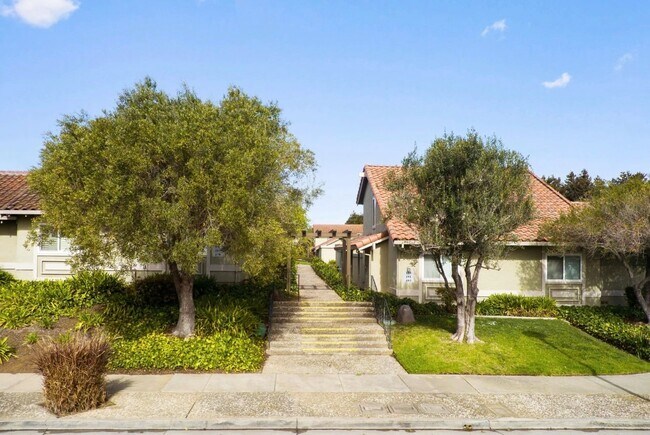 191 Crestview Ct photo 3