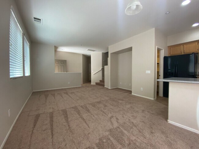 25204 Crest Haven St Murrieta, CA 92562 photo 4