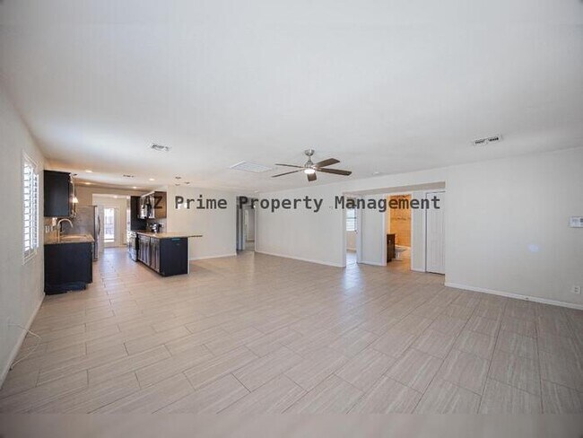 1332 E Whitton Ave Phoenix, AZ 85014 photo 4