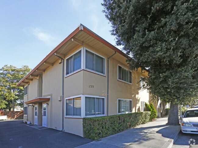 121-135 Graham Ave San Jose, CA 95110 photo 2